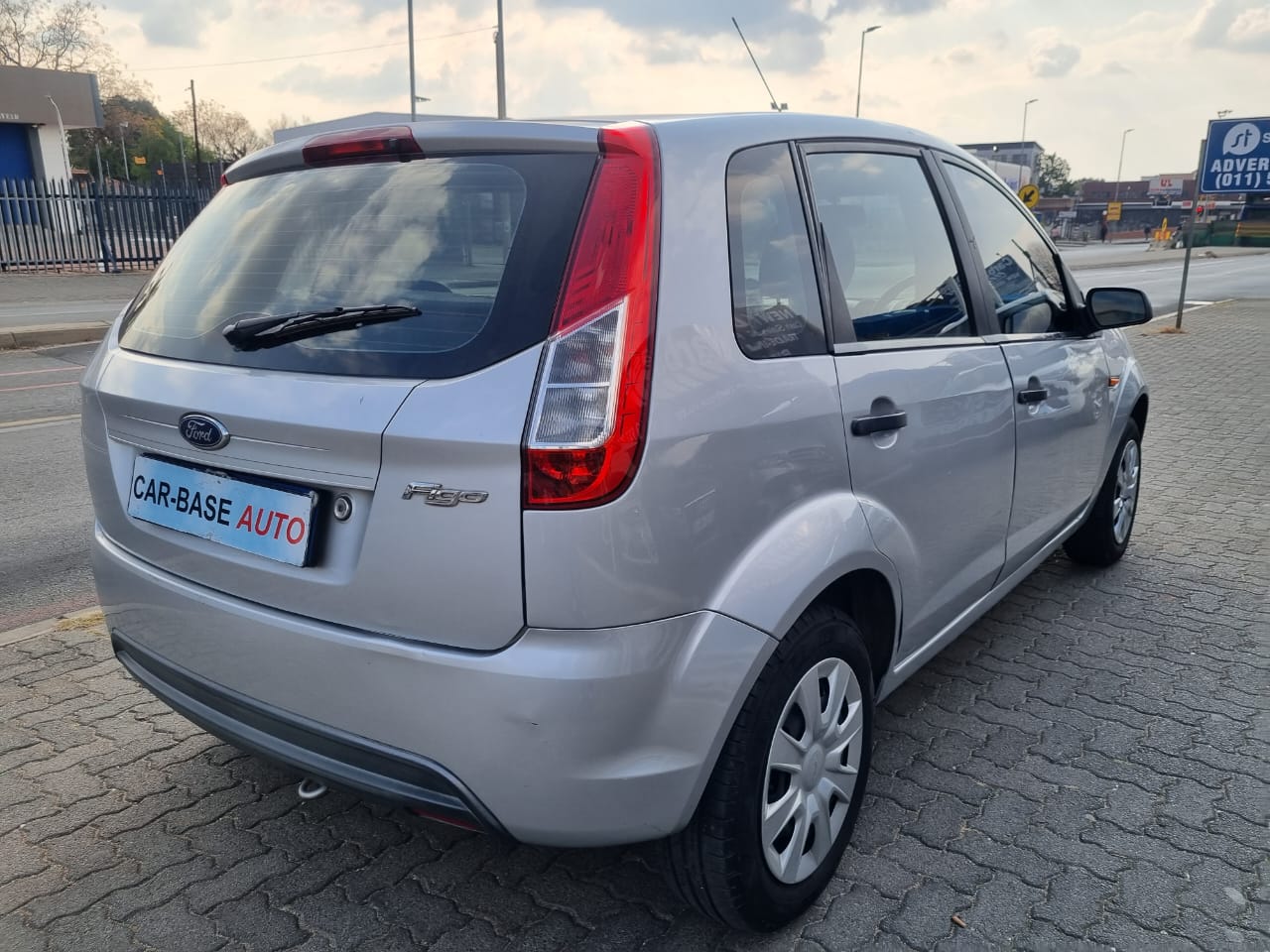 
								2013 Ford Figo 1.4 Manual – Petrol | full									