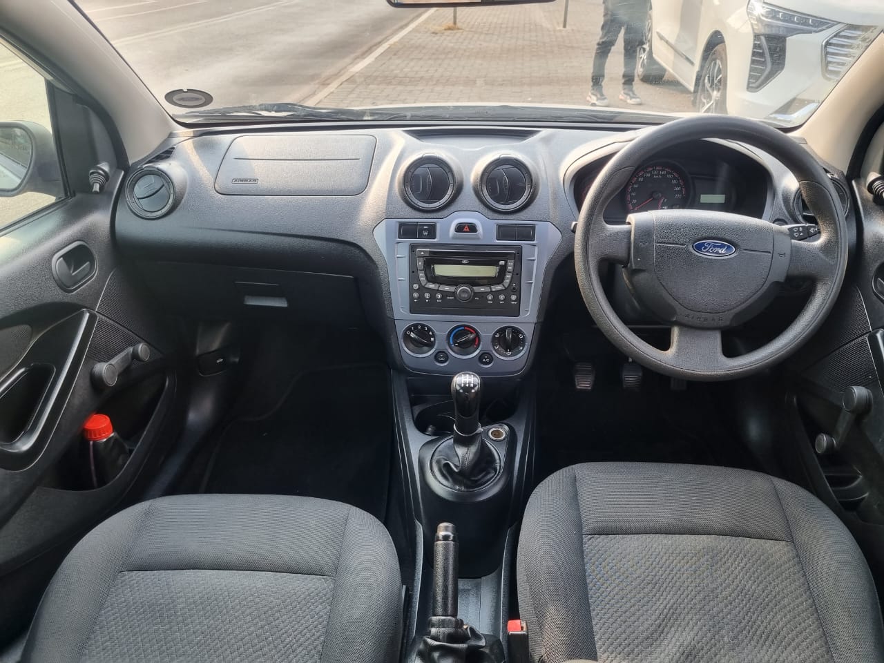 
								2013 Ford Figo 1.4 Manual – Petrol | full									