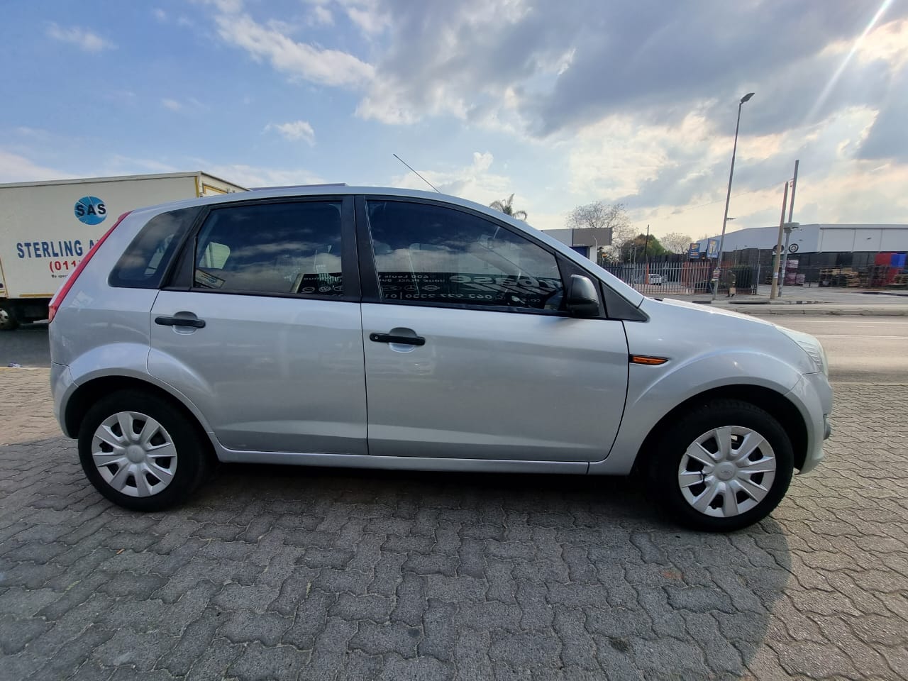 
								2013 Ford Figo 1.4 Manual – Petrol | full									
