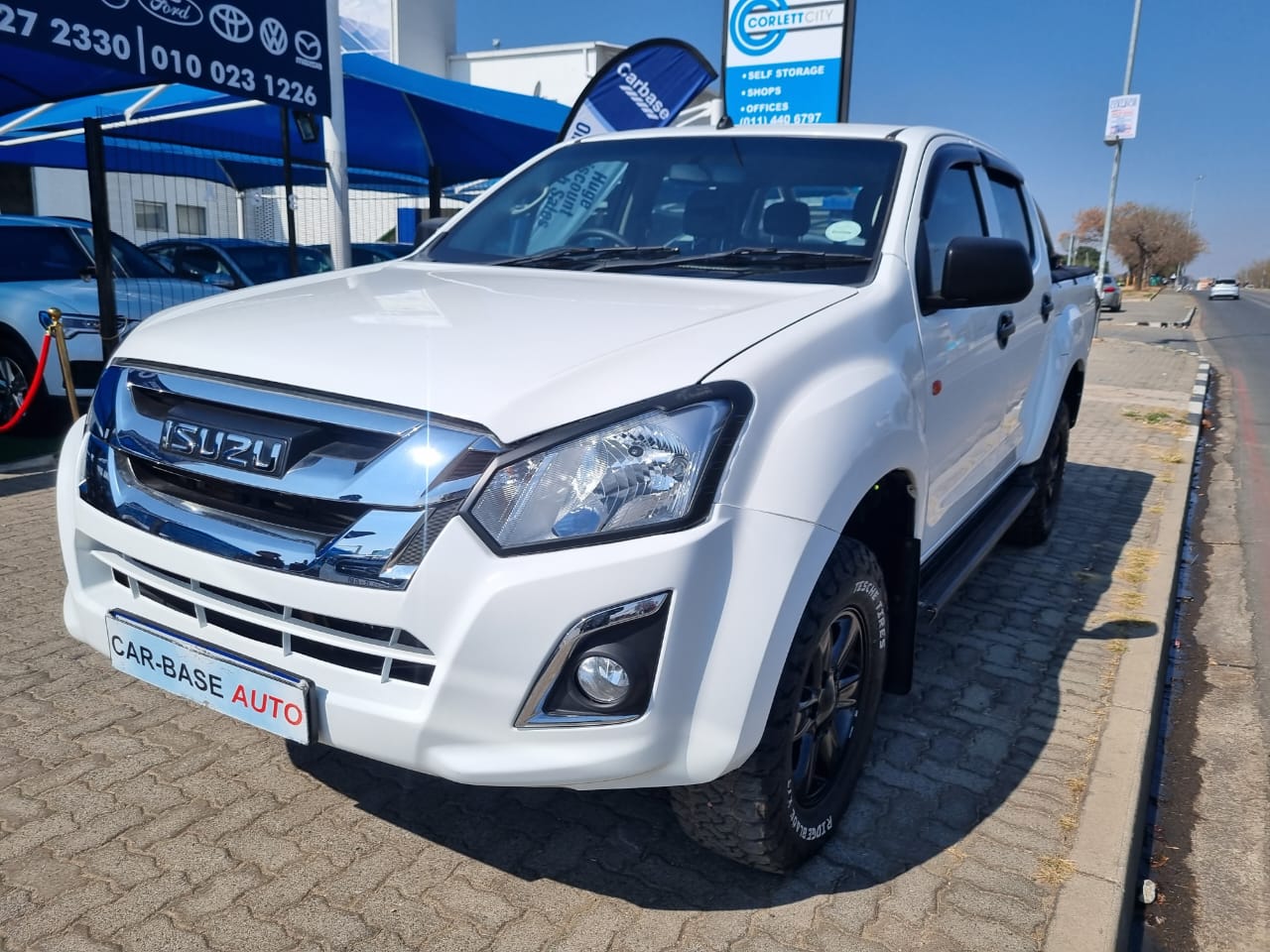 
								2017 Isuzu KB250 D-TEQ 4×2 Manual | 96,000km | full									