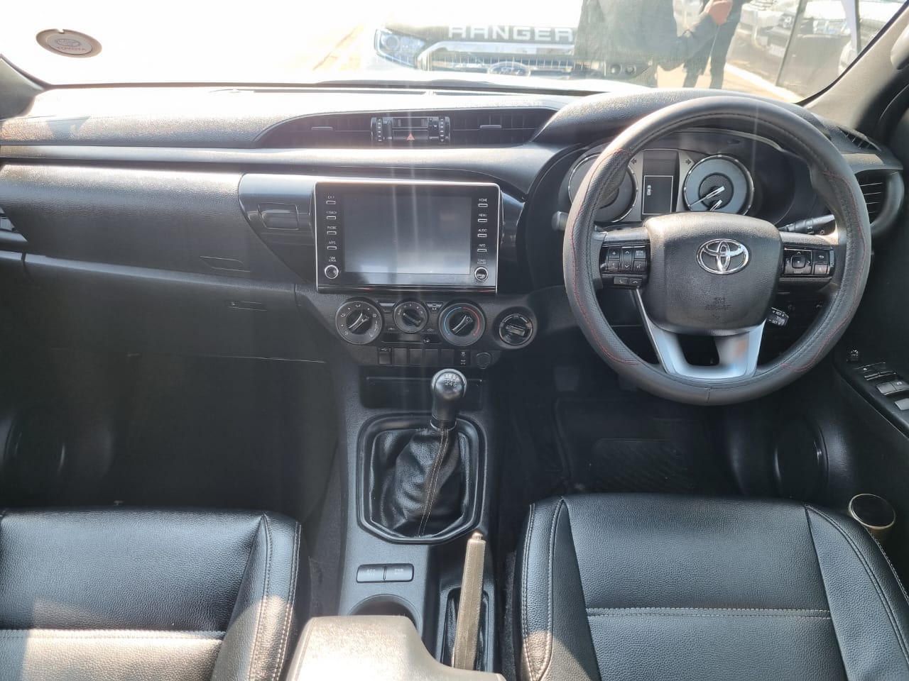 
								2021 Toyota Hilux 2.4 GD-6 4×4 Double Cab | Manual | full									