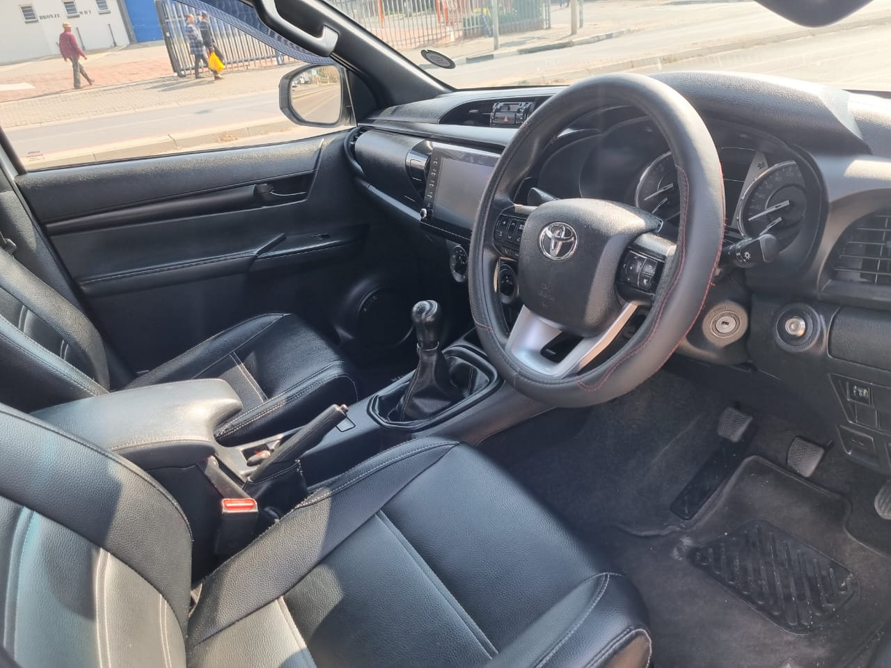 
								2021 Toyota Hilux 2.4 GD-6 4×4 Double Cab | Manual | full									