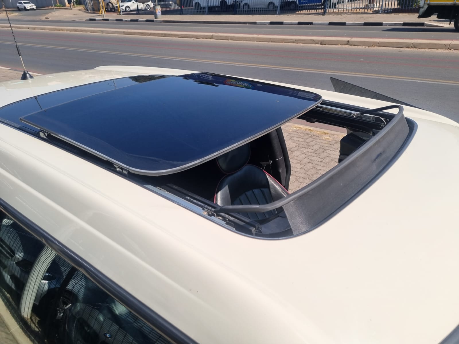 
								2012 Mini Cooper Hampton 50 1.6 | Manual | Petrol | full									