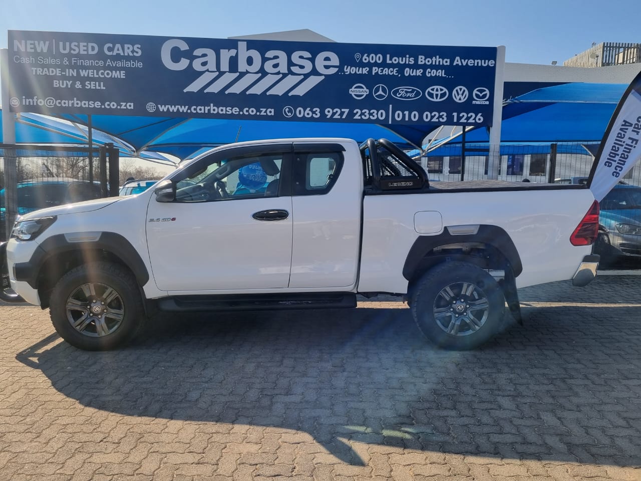 
								2020 Toyota Hilux 2.4 GD-6 Extra Cab | Manual | Diesel | full									