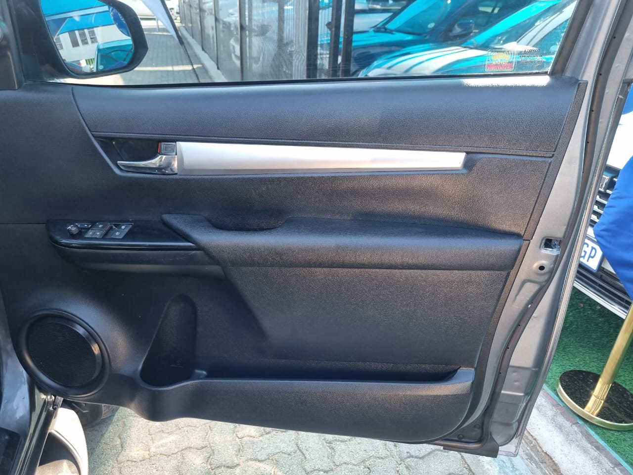 
								2016 Hilux 2.8 GD-6 Extra Cab Raider – 107,000km | Diesel | full									