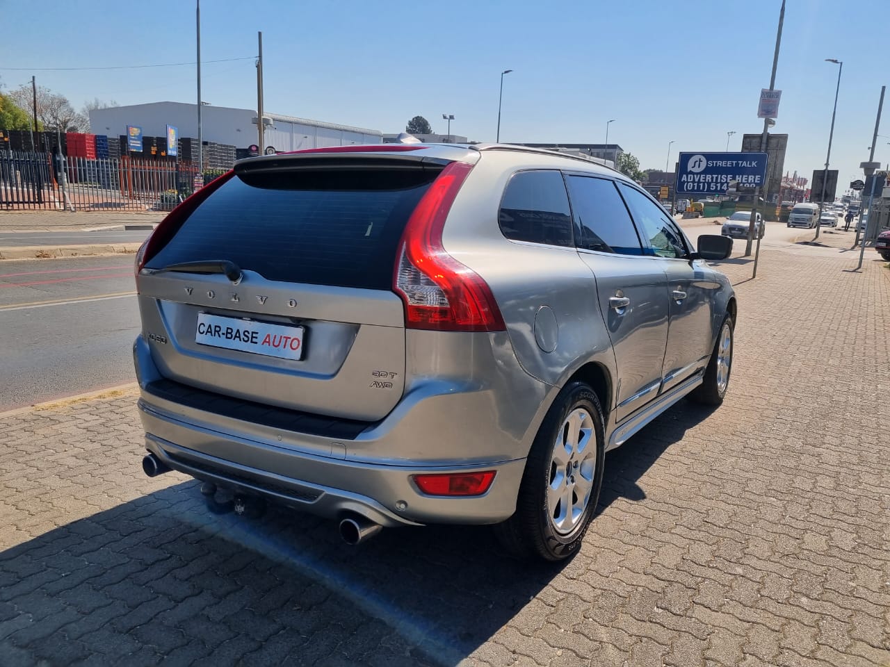 
								2010 Volvo XC60 3.0T AWD Automatic – Petrol | full									