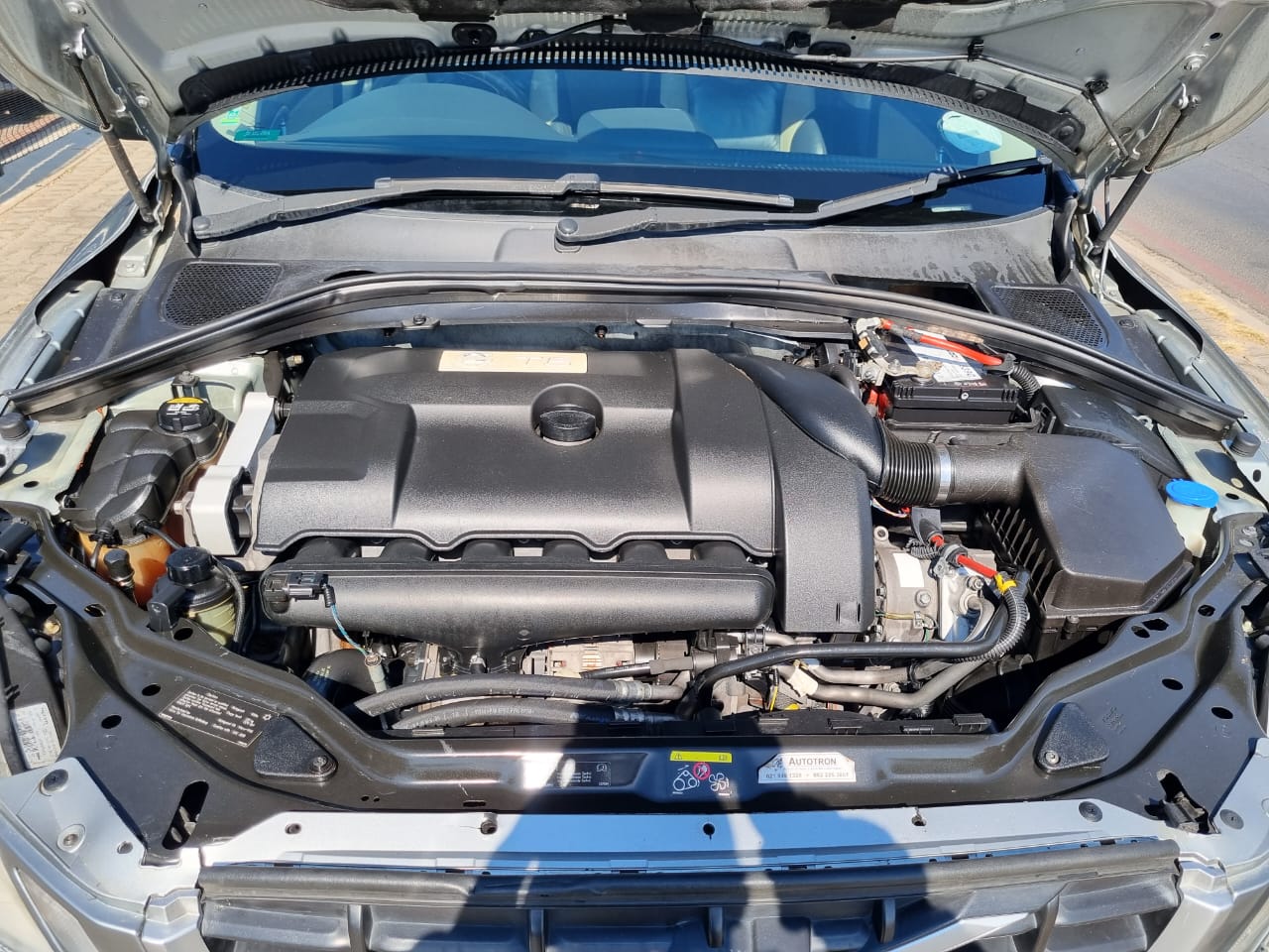 
								2010 Volvo XC60 3.0T AWD Automatic – Petrol | full									