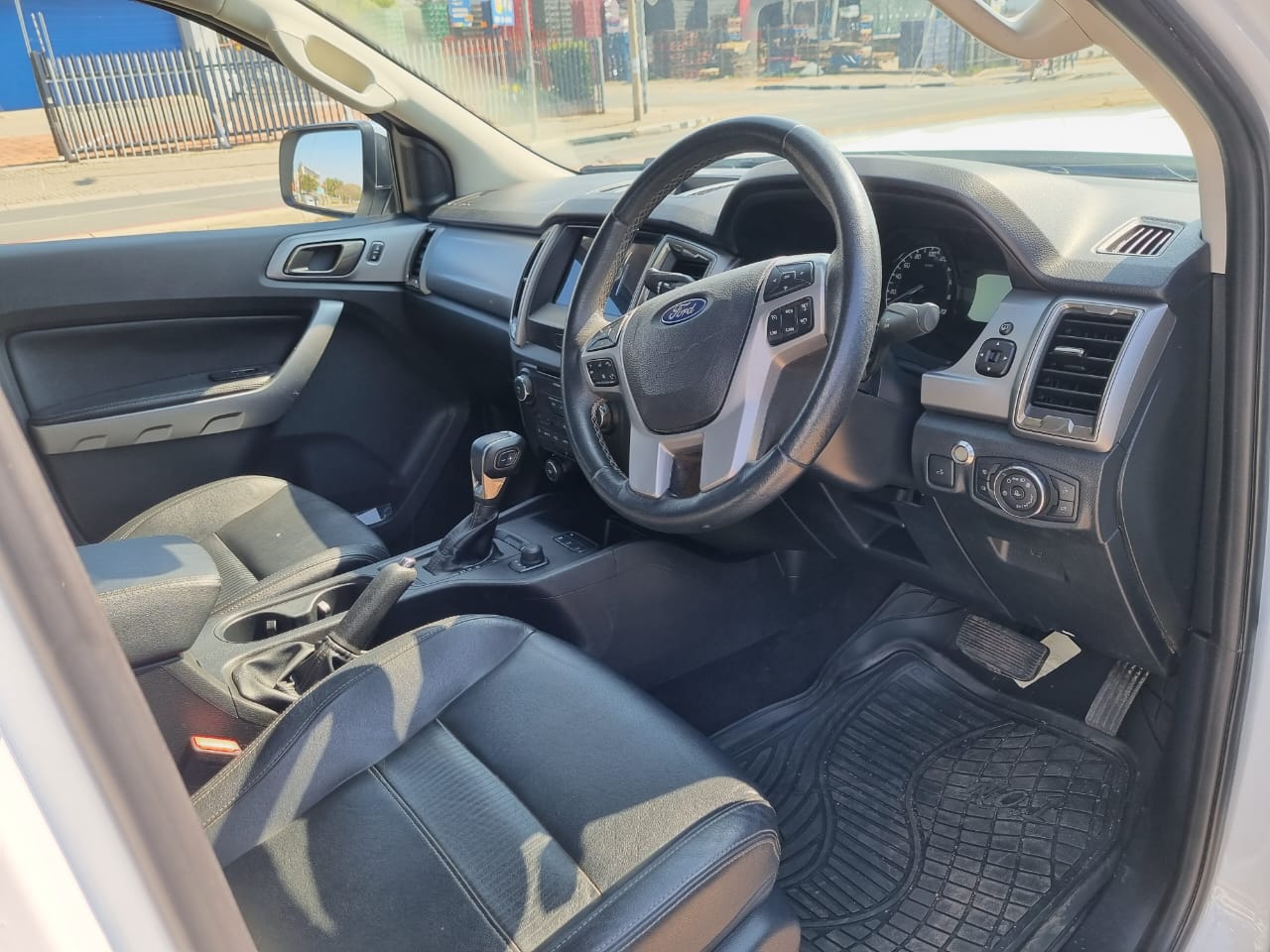 
								2016 Hyundai H100 2.6 Dropside Manual – Diesel | full									