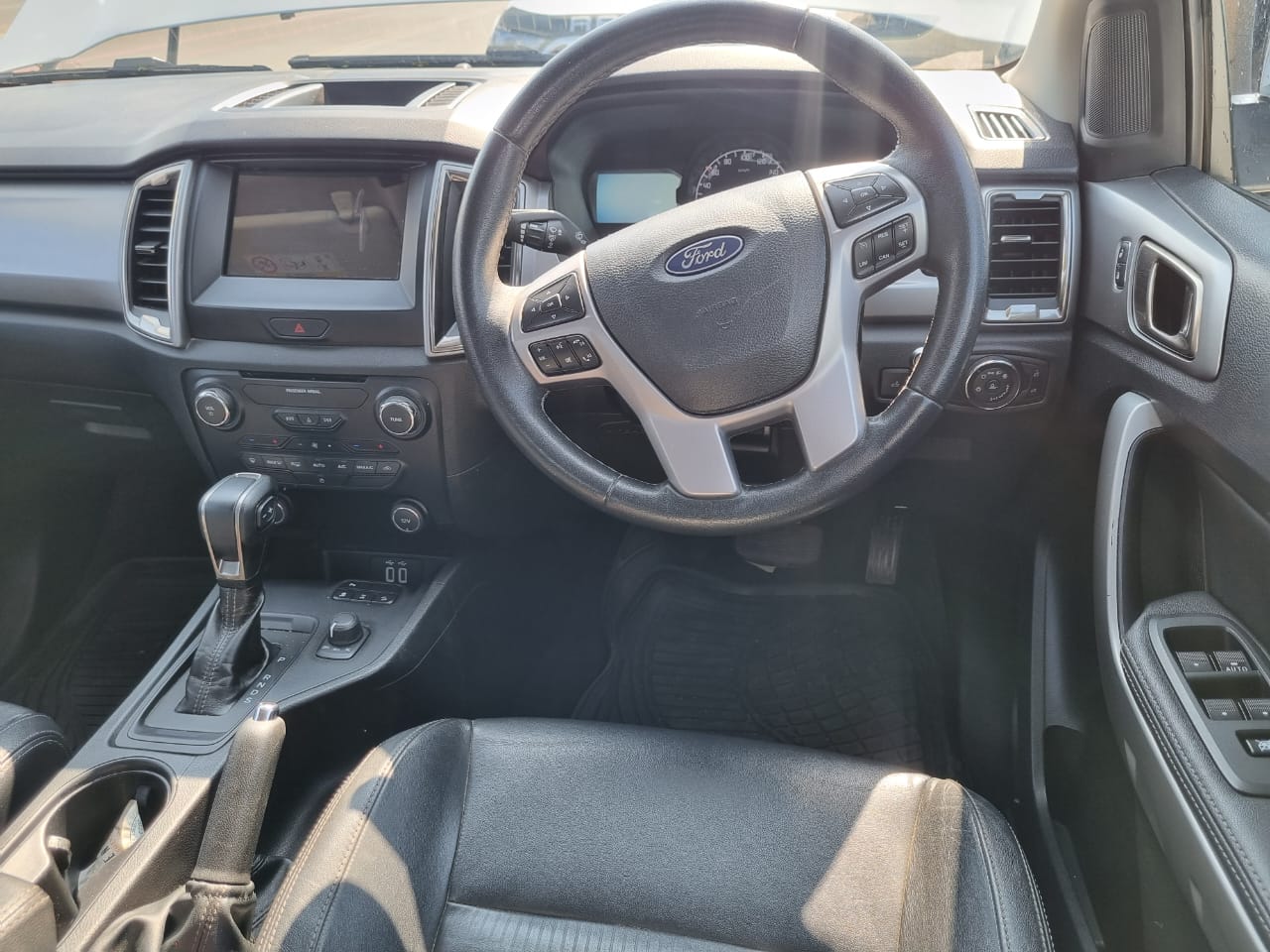 
								2016 Hyundai H100 2.6 Dropside Manual – Diesel | full									