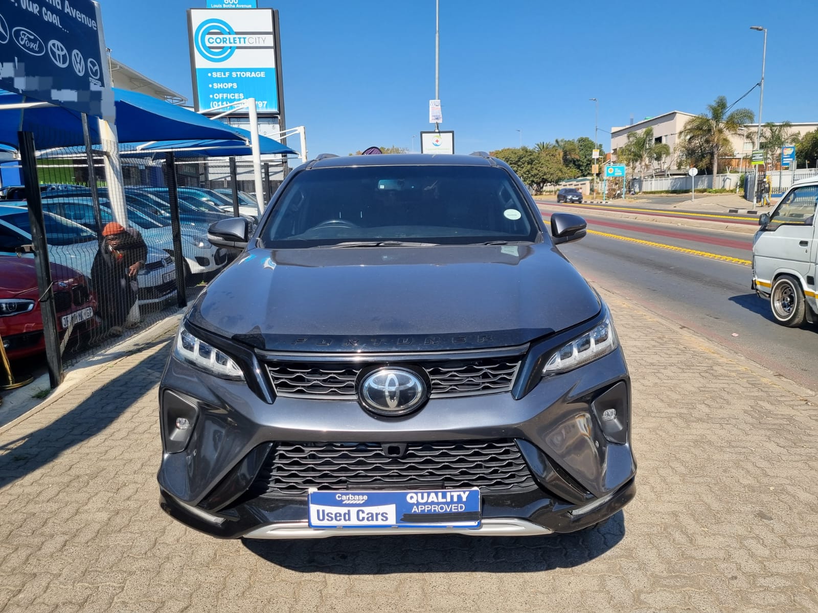 
								2024 Toyota Fortuner 2.8 GD-6 Automatic Diesel – R550,000 full									
