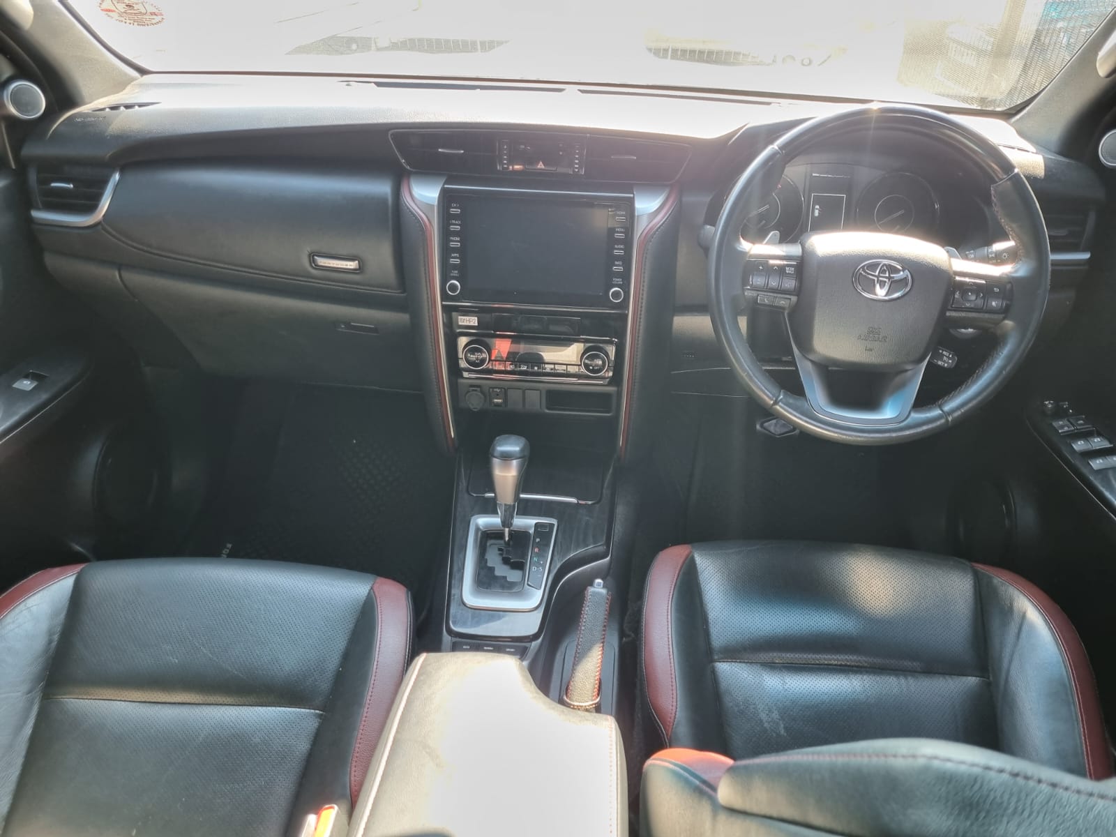
								2024 Toyota Fortuner 2.8 GD-6 Automatic Diesel – R550,000 full									