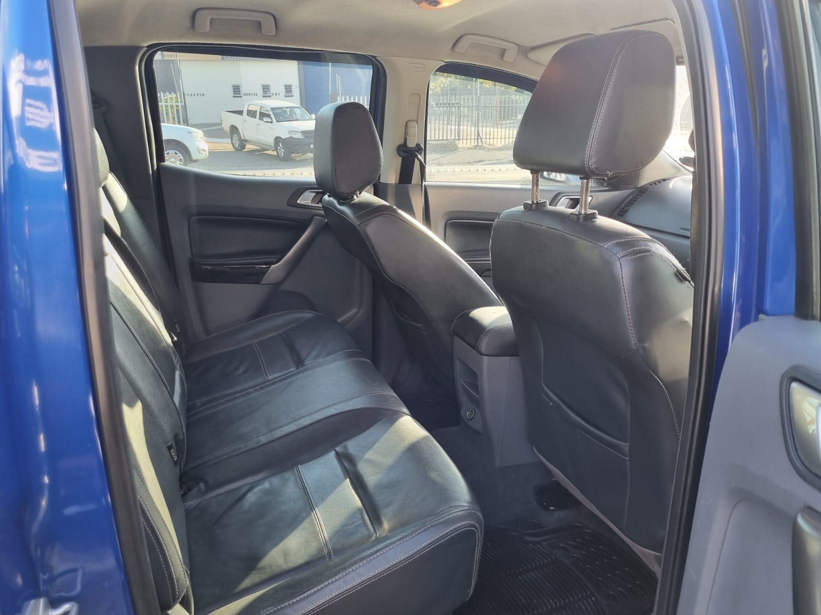 
								2014 Ford Ranger 3.2 TDCi XLT 4×4 Automatic Diesel – R185,000 full									