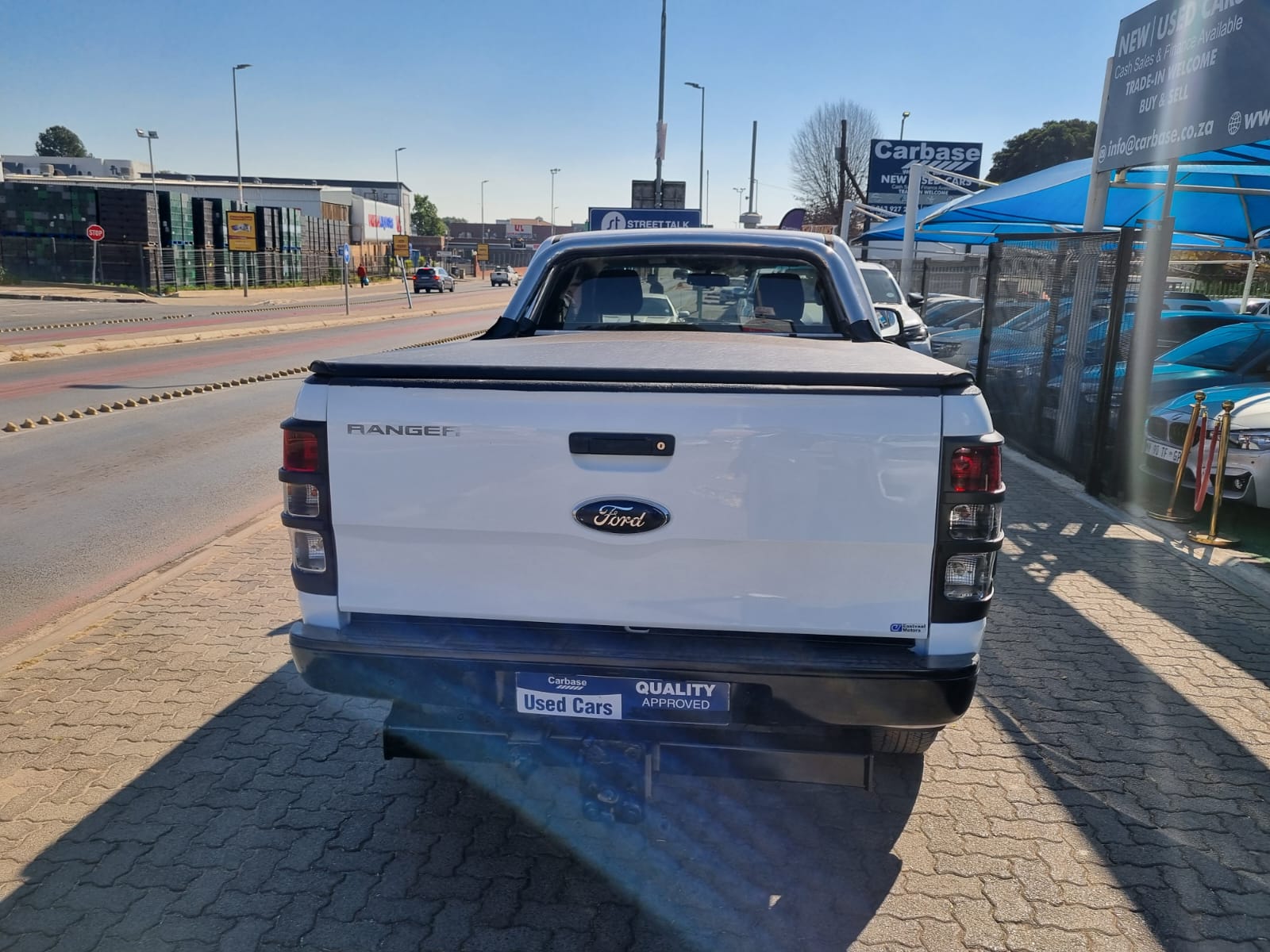 
								2018 Ford Ranger 2.2 XL Extra Cab Automatic Diesel – R215,000 full									