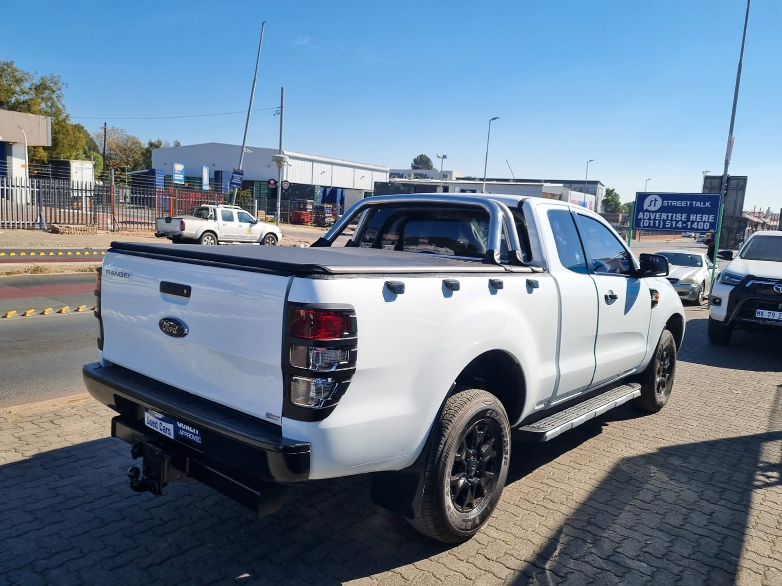 
								2018 Ford Ranger 2.2 XL Extra Cab Automatic Diesel – R215,000 full									