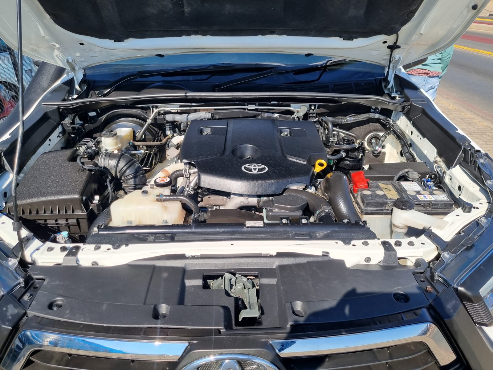 
								2024 Toyota Hilux 2.4 GD-6 4×4 Manual Diesel – R480,000 full									