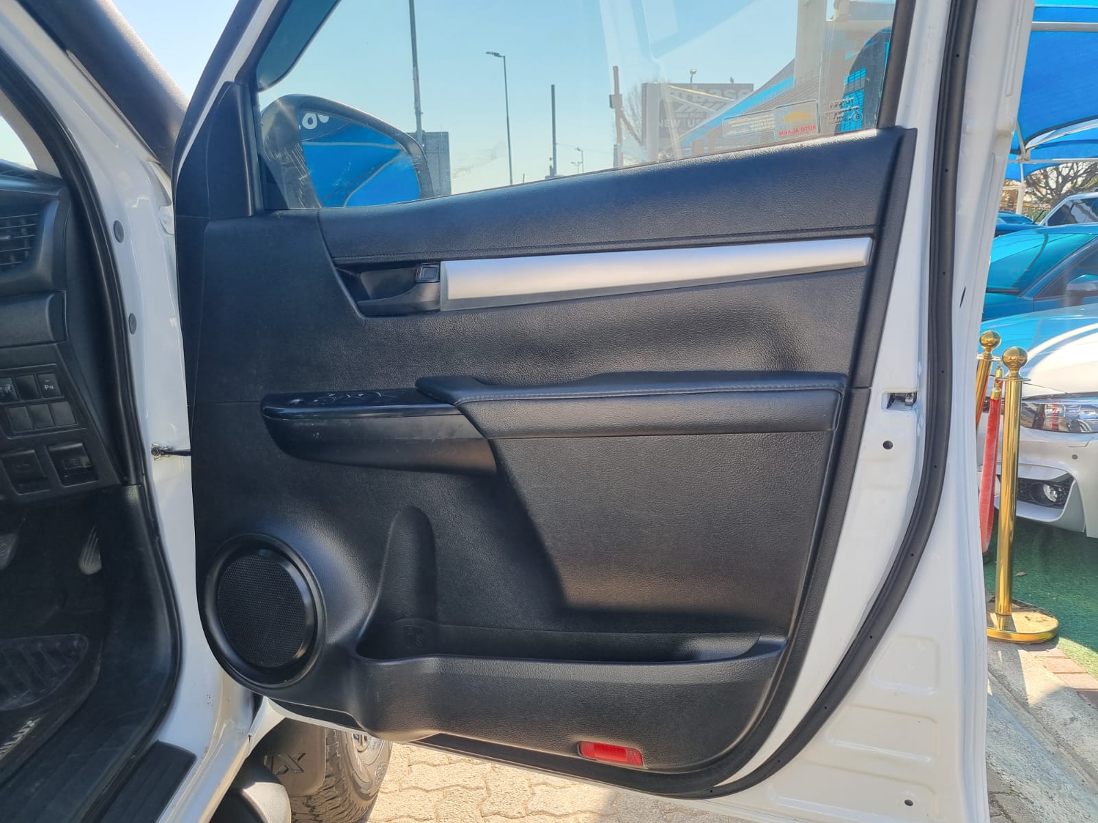 
								2024 Toyota Hilux 2.4 GD-6 4×4 Manual Diesel – R480,000 full									