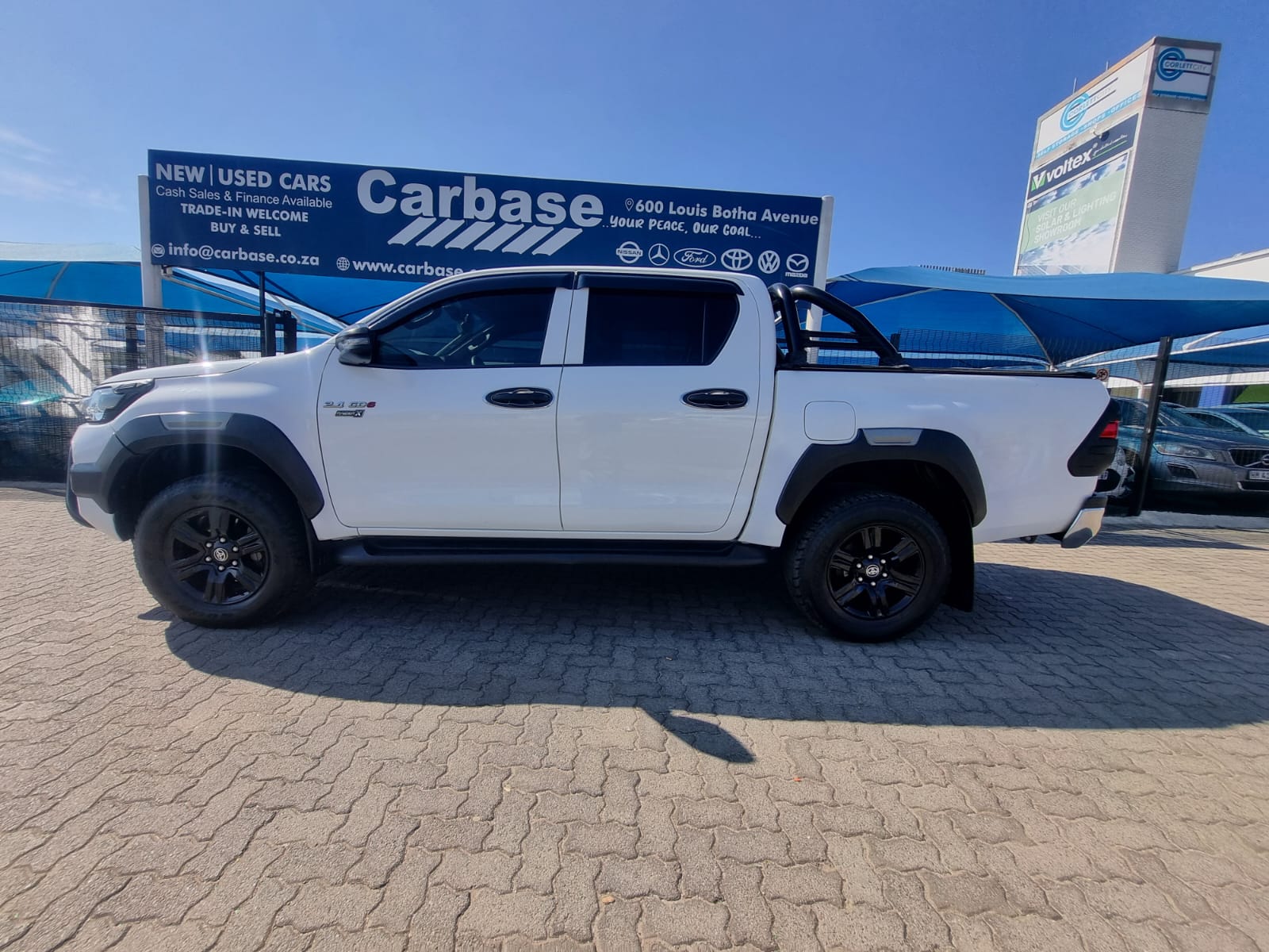 
								2024 Toyota Hilux 2.4 GD-6 4×4 Manual Diesel – R480,000 full									