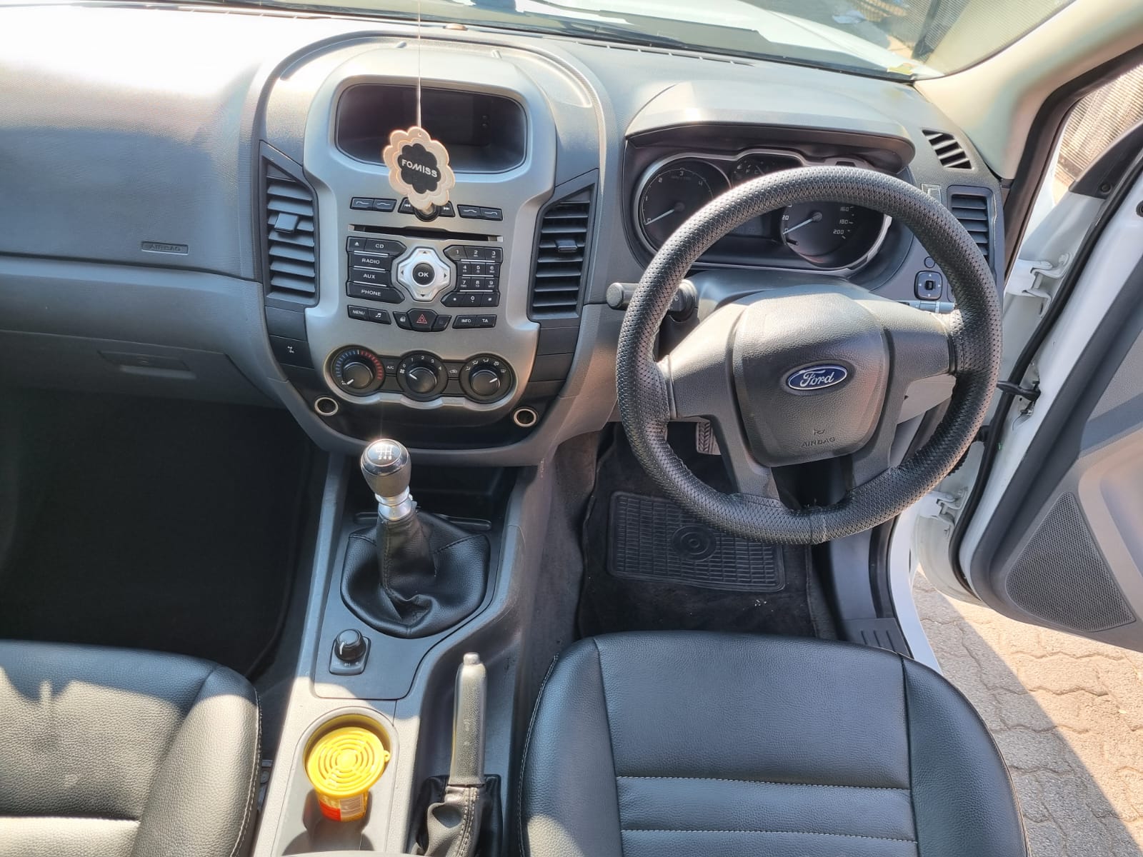 
								2012 Ford Ranger 2.2 TDCi XLS Single Cab 4×4 Manual Diesel – R150,000 full									