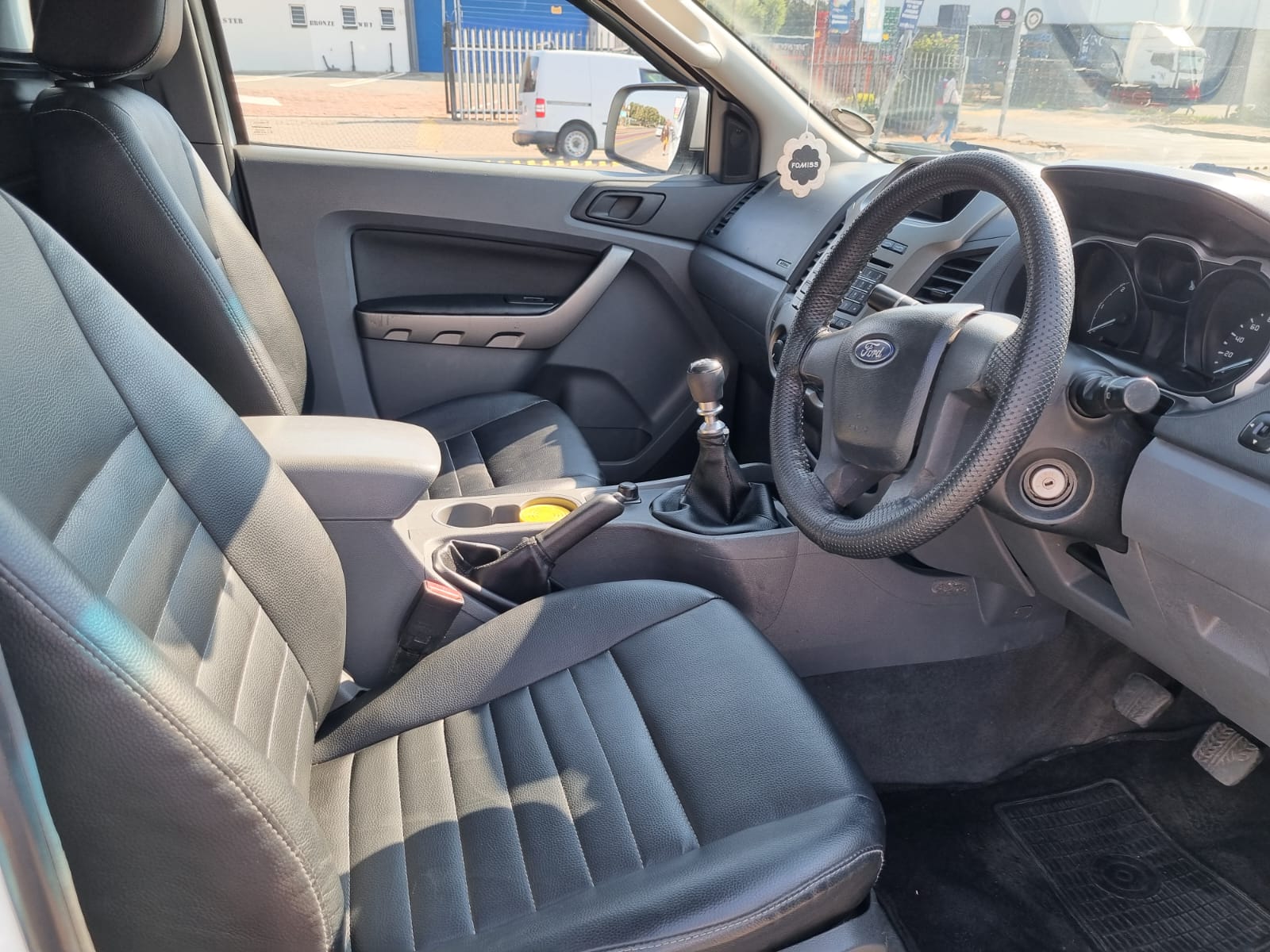 
								2012 Ford Ranger 2.2 TDCi XLS Single Cab 4×4 Manual Diesel – R150,000 full									