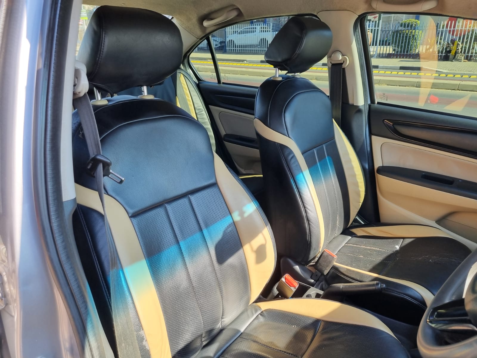 
								2019 Honda Amaze 1.2 Manual – R120 000 full									