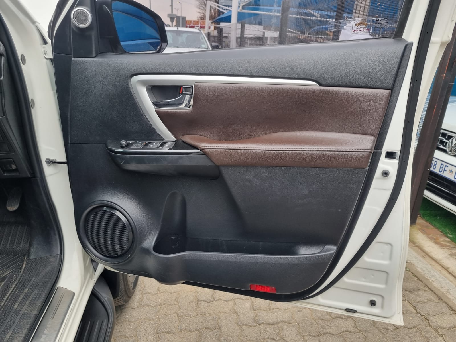 
								2020 Toyota Fortuner 2.8 GD-6 Epic Automatic For Sale – R420,000 full									