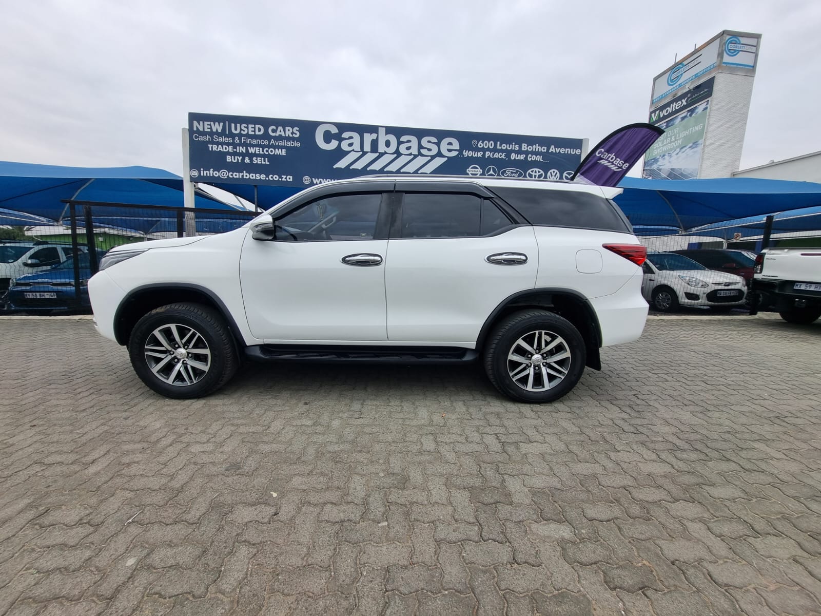 
								2020 Toyota Fortuner 2.8 GD-6 Epic Automatic For Sale – R420,000 full									