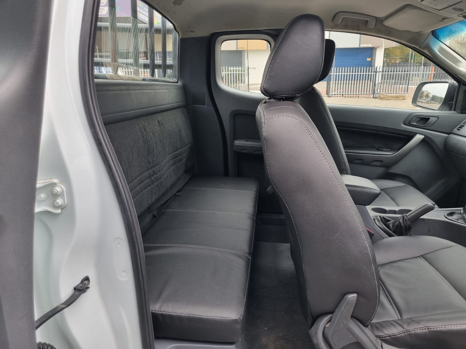 
								2012 Ford Ranger Hi-Rider Extra Cab Diesel Manual For Sale – R160,000 full									