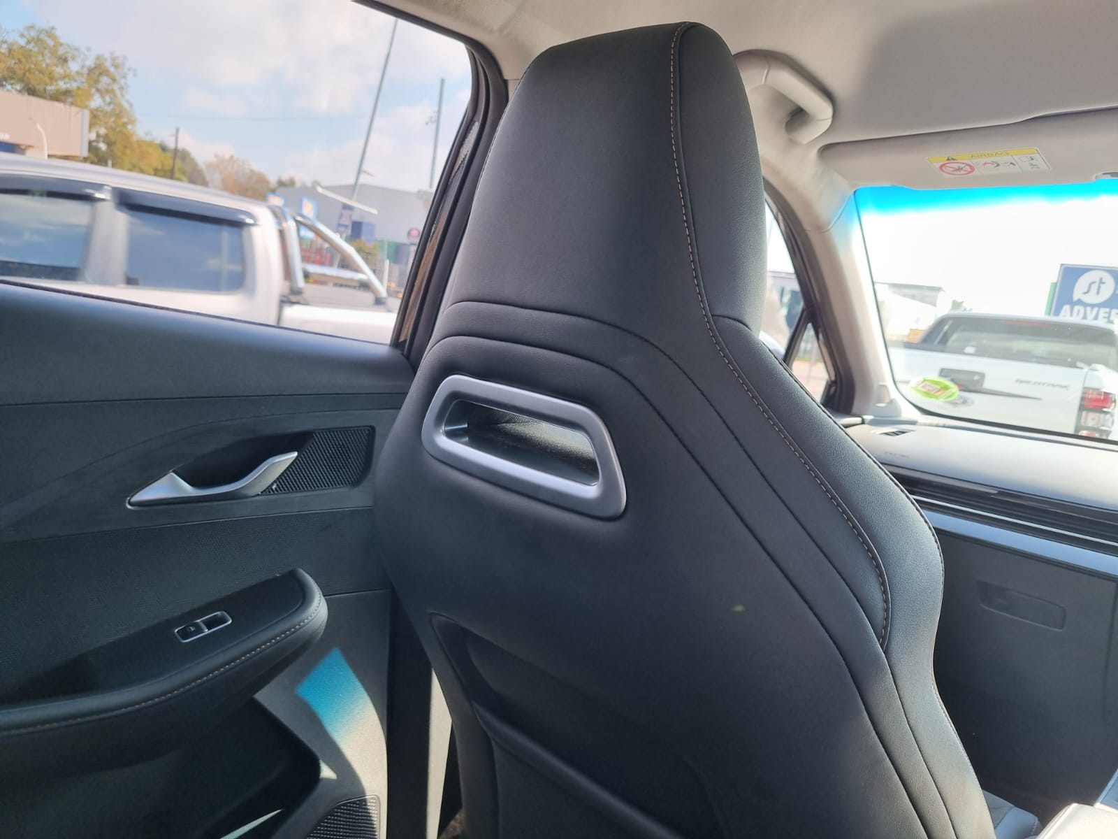 
								2025 Chery Omoda 2.0 Automatic For Sale – R320,000 full									