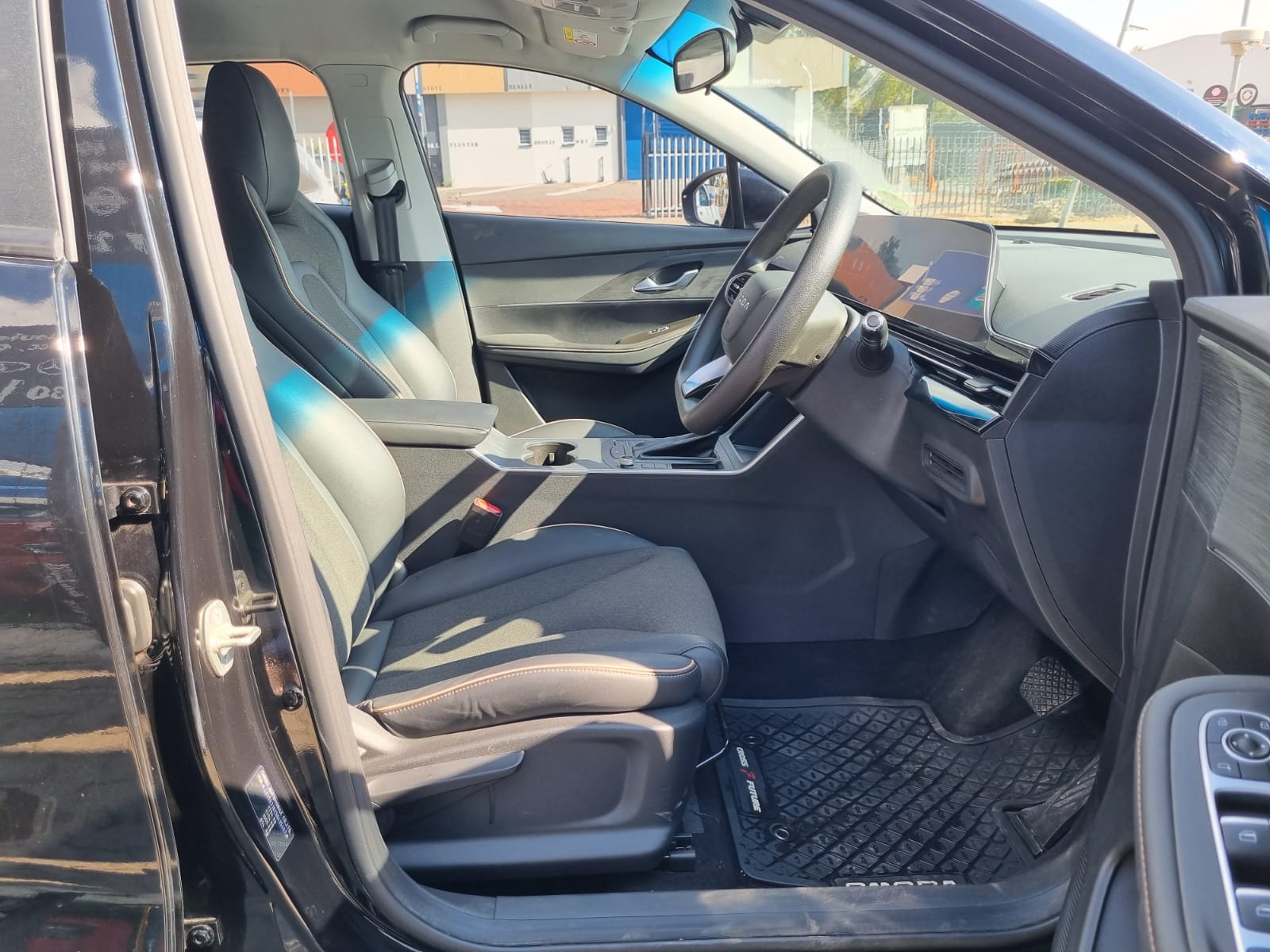 
								2025 Chery Omoda 2.0 Automatic For Sale – R320,000 full									