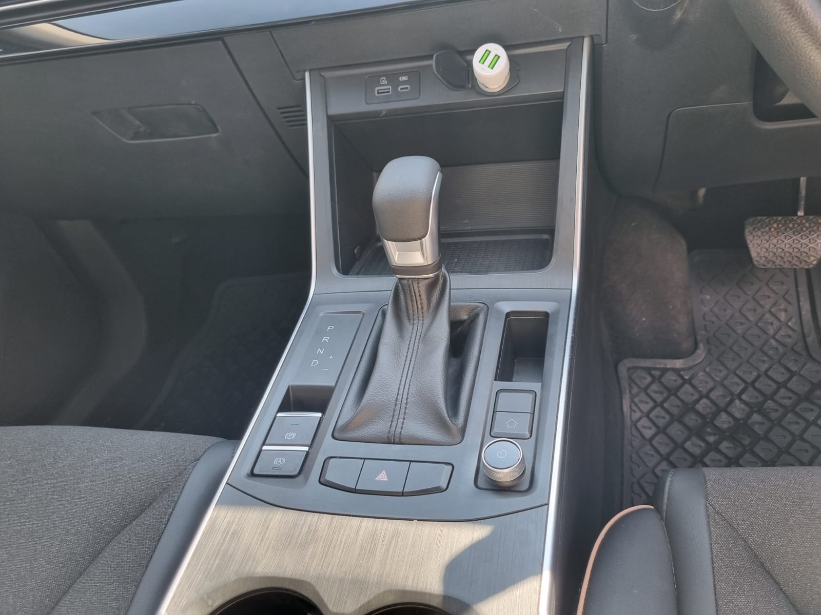 
								2025 Chery Omoda 2.0 Automatic For Sale – R320,000 full									