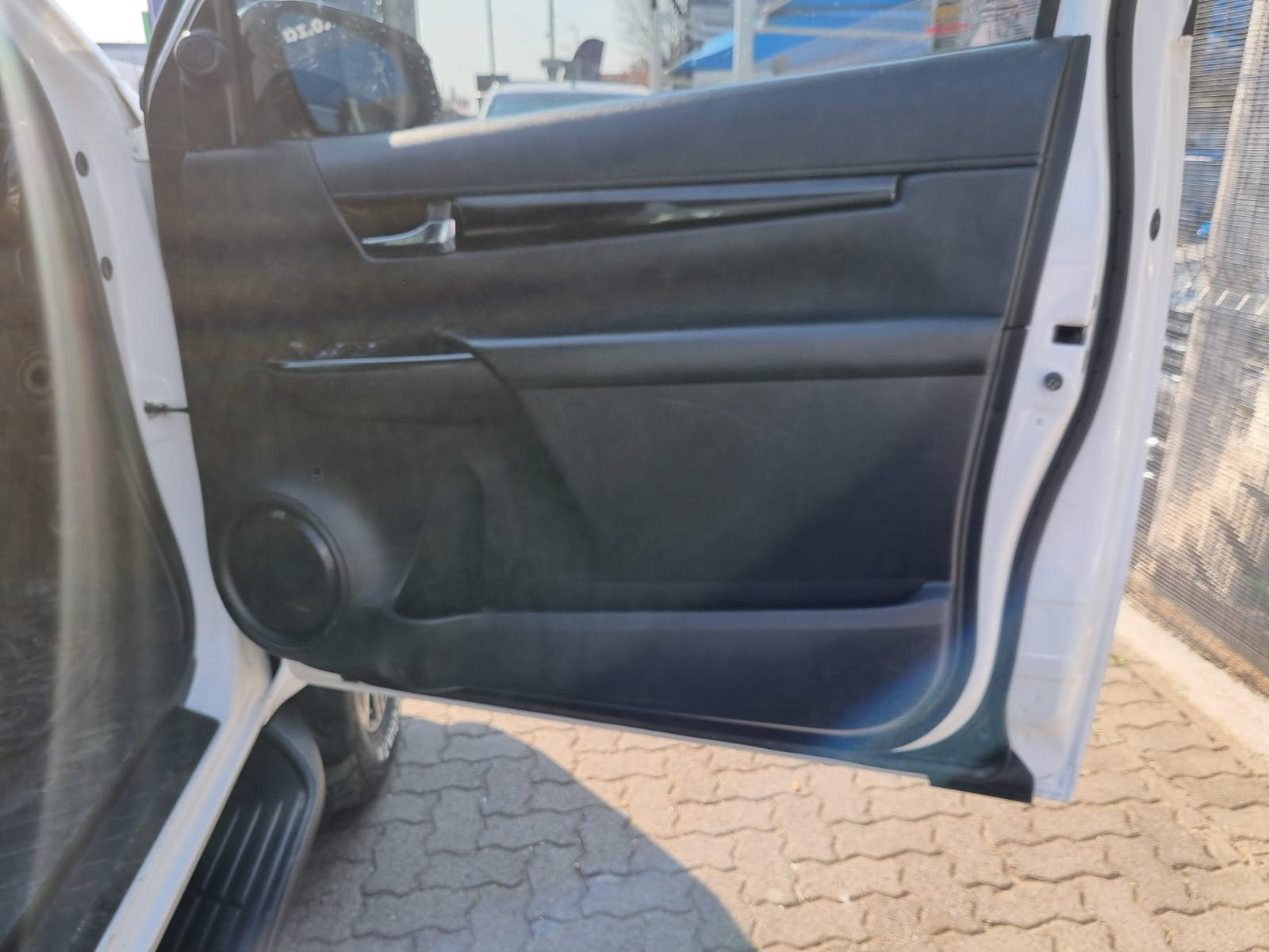 
								2019 Toyota Hilux 2.8 GD-6 Extra Cab Automatic For Sale – R360,000 full									
