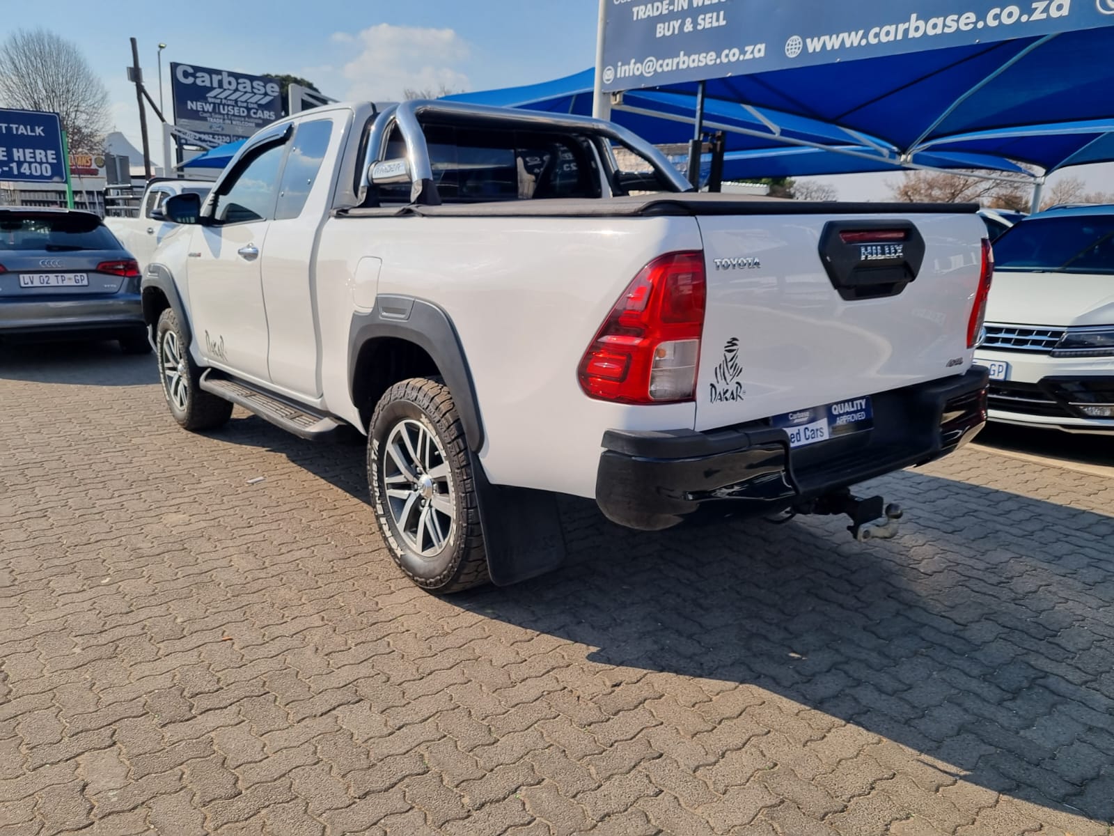 
								2019 Toyota Hilux 2.8 GD-6 Extra Cab Automatic For Sale – R360,000 full									