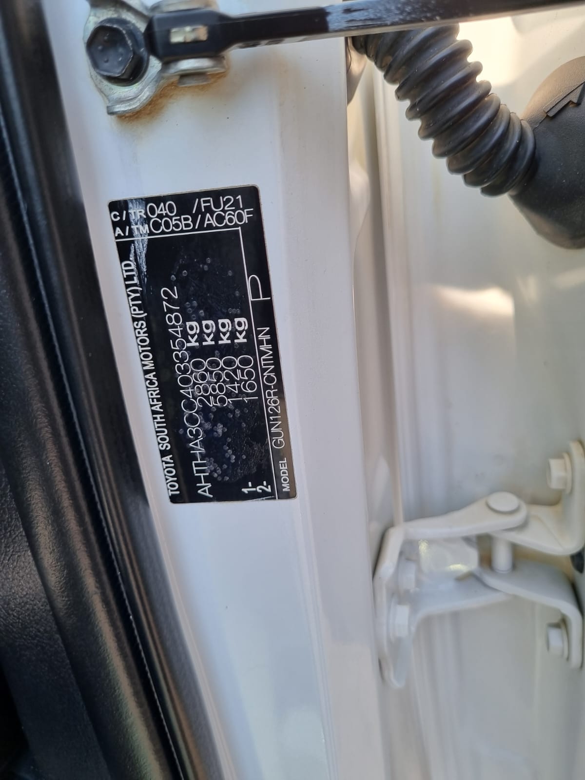 
								2019 Toyota Hilux 2.8 GD-6 Extra Cab Automatic For Sale – R360,000 full									