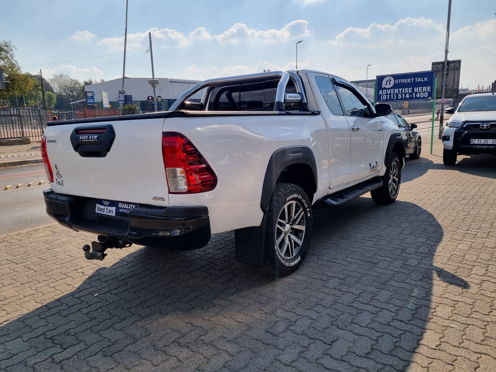 
								2019 Toyota Hilux 2.8 GD-6 Extra Cab Automatic For Sale – R360,000 full									