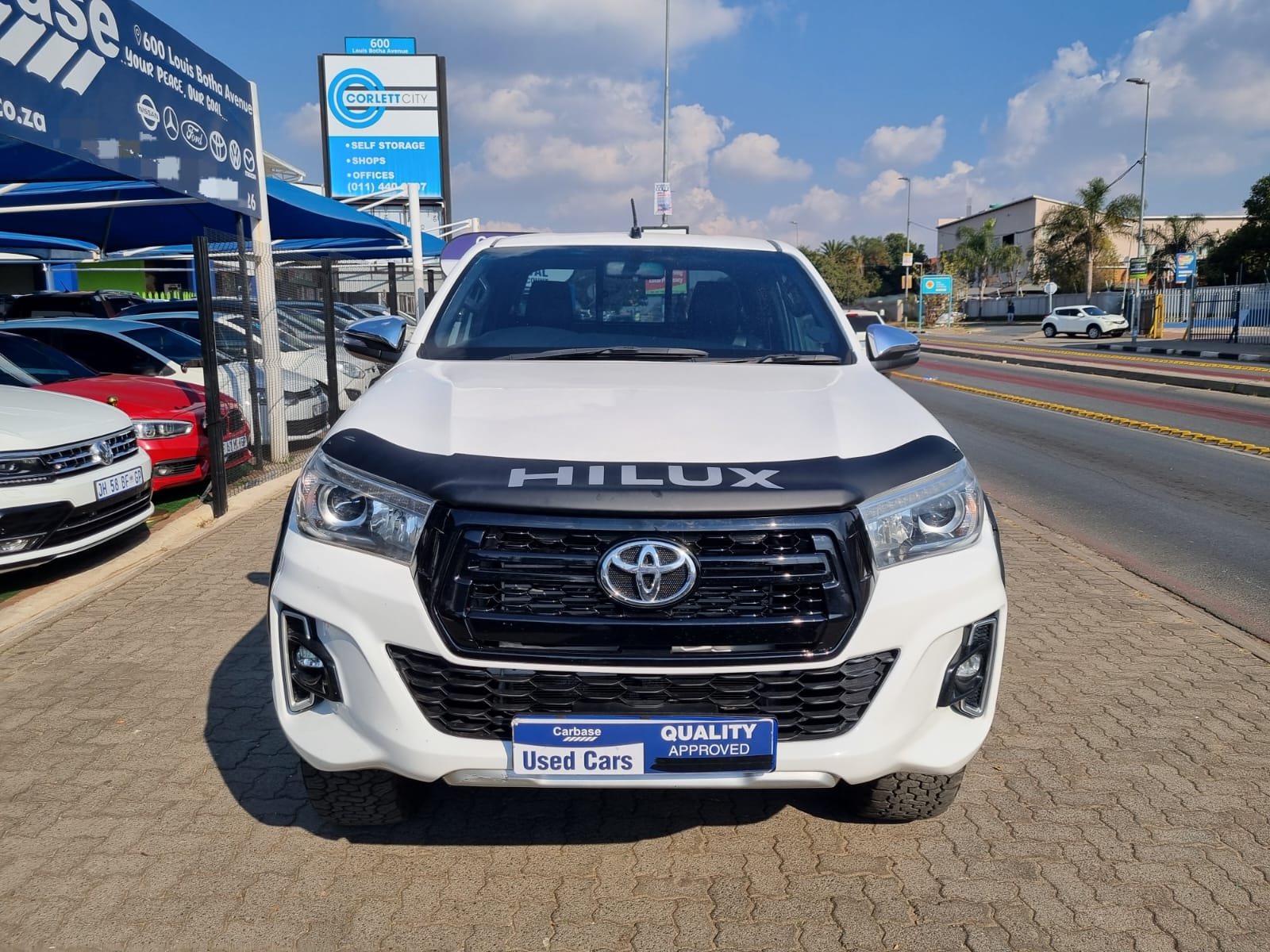 
								2019 Toyota Hilux 2.8 GD-6 Extra Cab Automatic For Sale – R360,000 full									