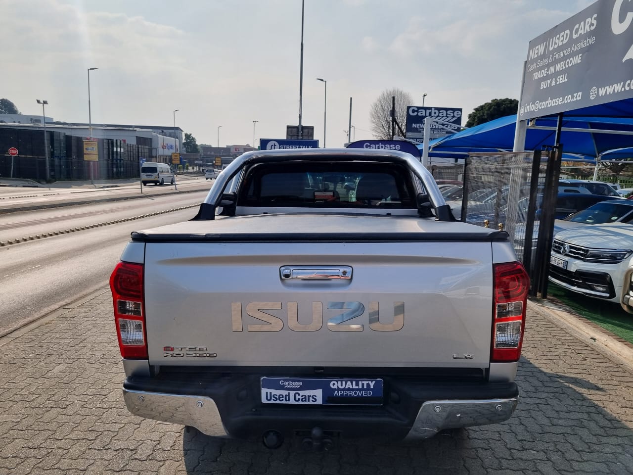 
								2016 Isuzu KB300 Double Cab Automatic Diesel For Sale – R290,000 full									