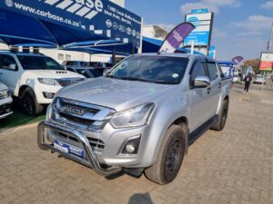 2016 Isuzu KB300 Double Cab Automatic Diesel For Sale – R290,000