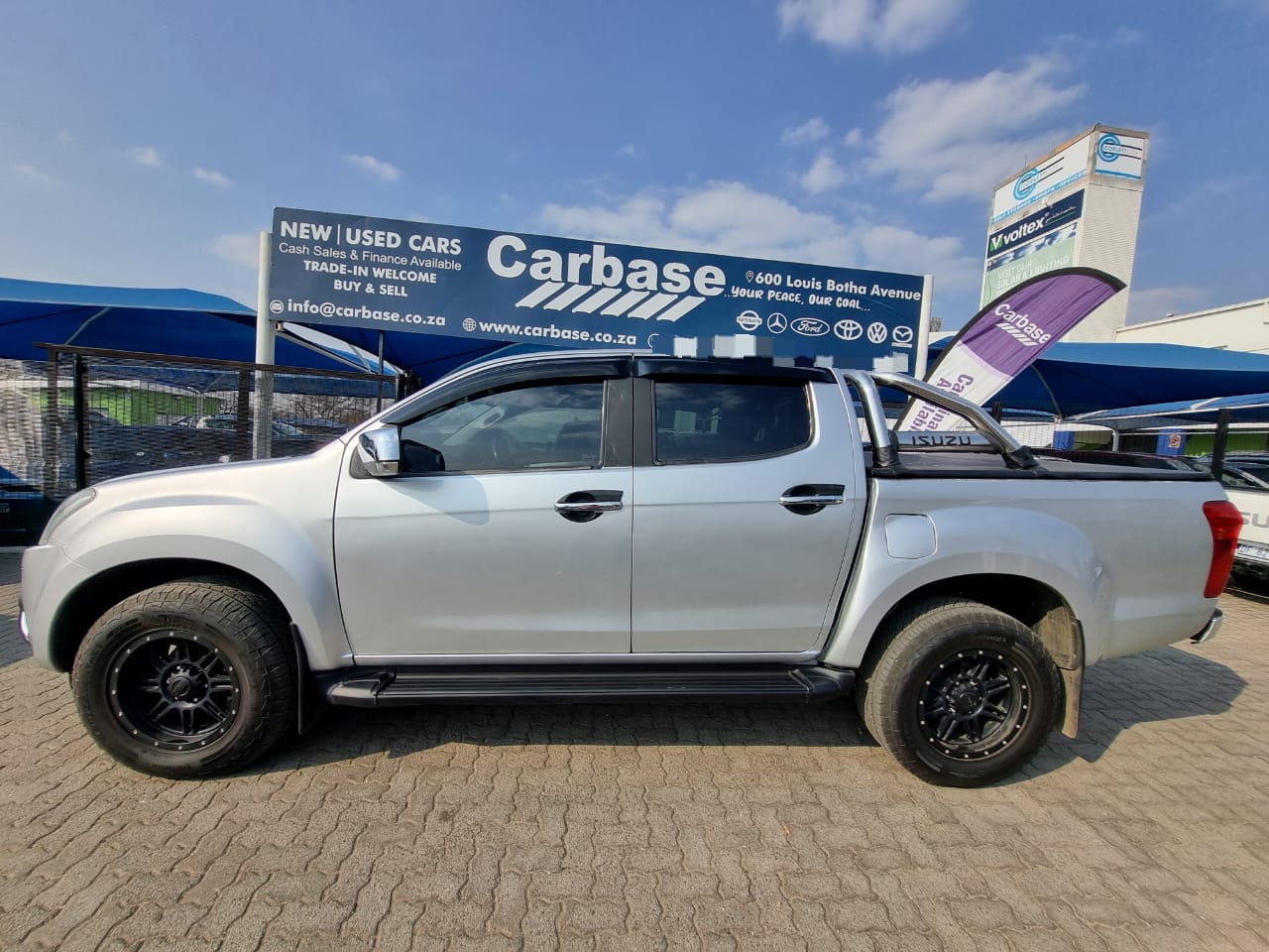 
								2016 Isuzu KB300 Double Cab Automatic Diesel For Sale – R290,000 full									