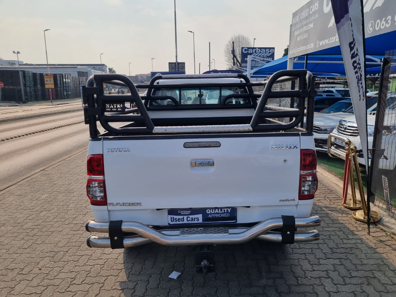 
								2014 Toyota Hilux 3.0 D-4D 4×4 Extra Cab Manual For Sale – R260,000 full									