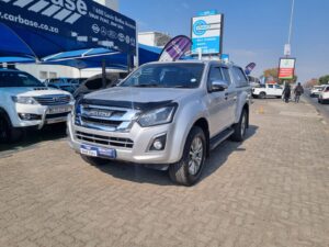 2015 Isuzu KB300 D-TEQ LX Extra Cab Automatic For Sale – R270,000