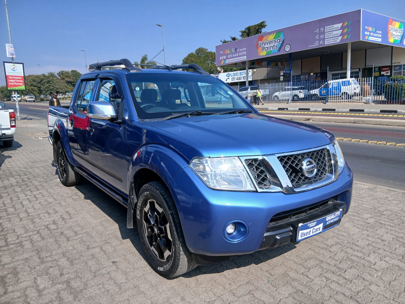 
								2014 Nissan Navara 2.5 dCi Double Cab 4×4 Manual For Sale – R150,000 full									