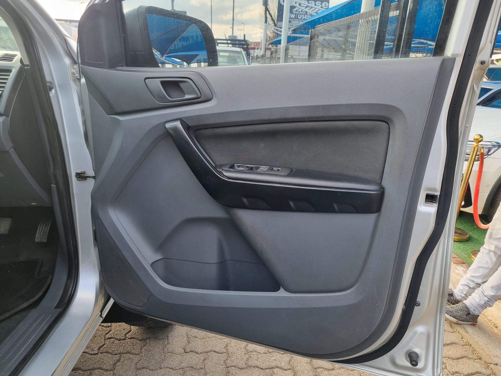 
								2012 Ford Ranger 2.2 TDCi Double Cab Diesel Manual For Sale – R145,000 full									