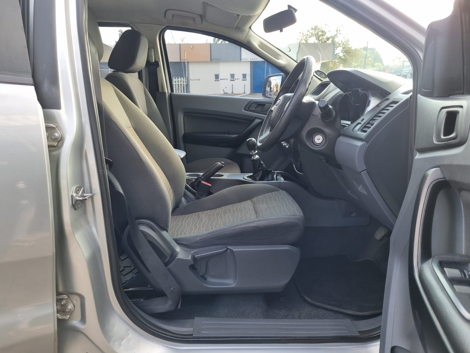 
								2012 Ford Ranger 2.2 TDCi Double Cab Diesel Manual For Sale – R145,000 full									