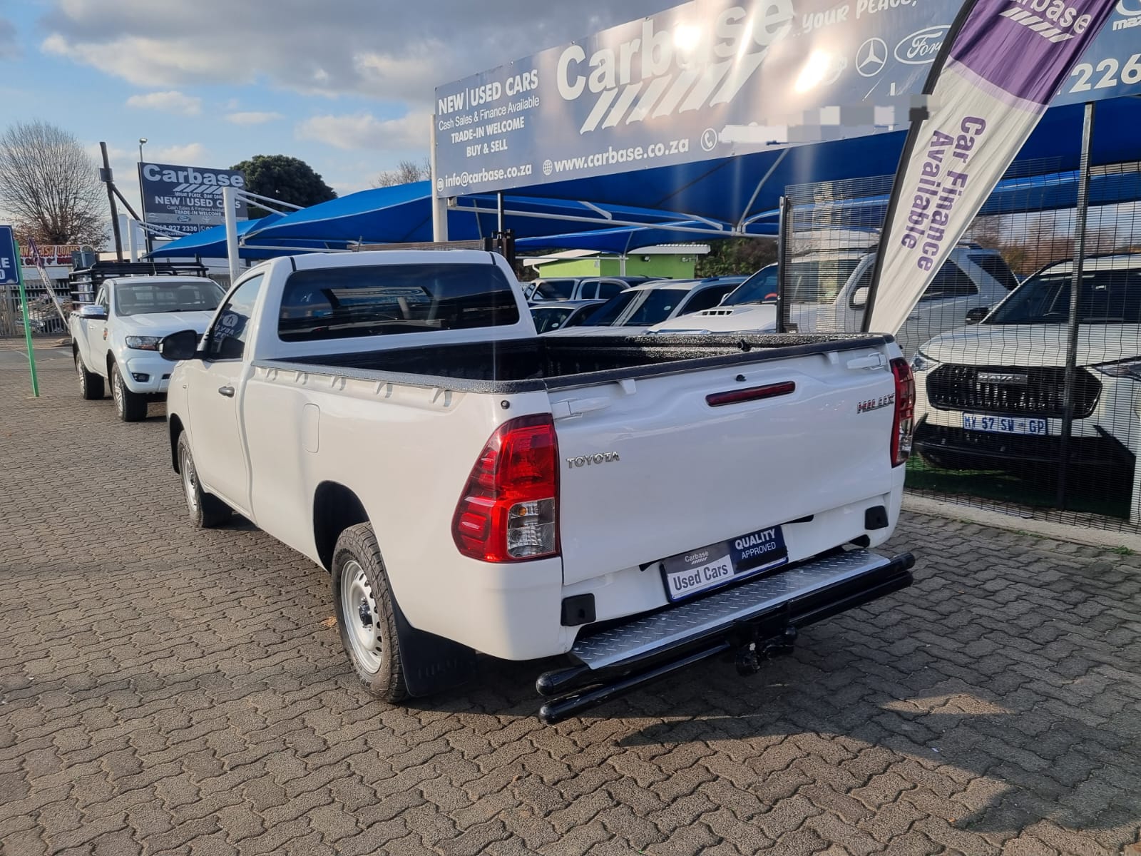 
								2023 Toyota Hilux 2.4 GD Single Cab Manual For Sale – R258,000 full									