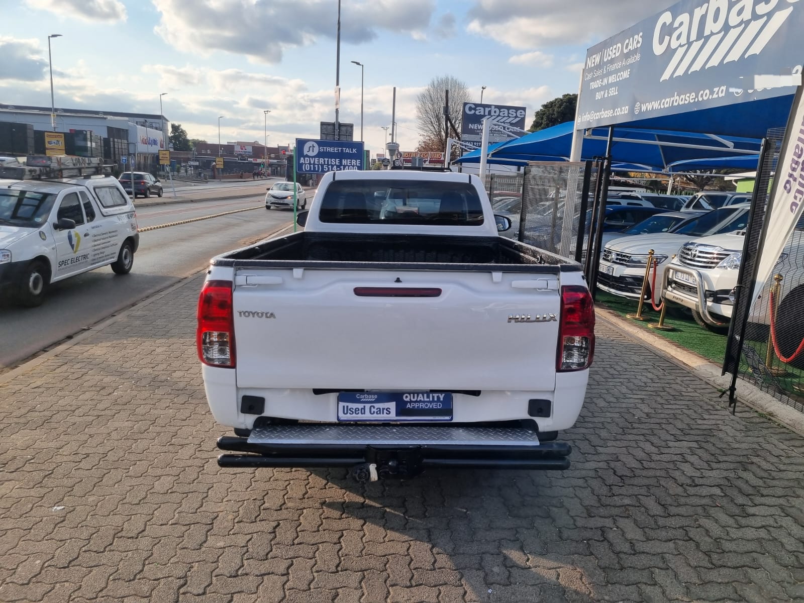 
								2023 Toyota Hilux 2.4 GD Single Cab Manual For Sale – R258,000 full									