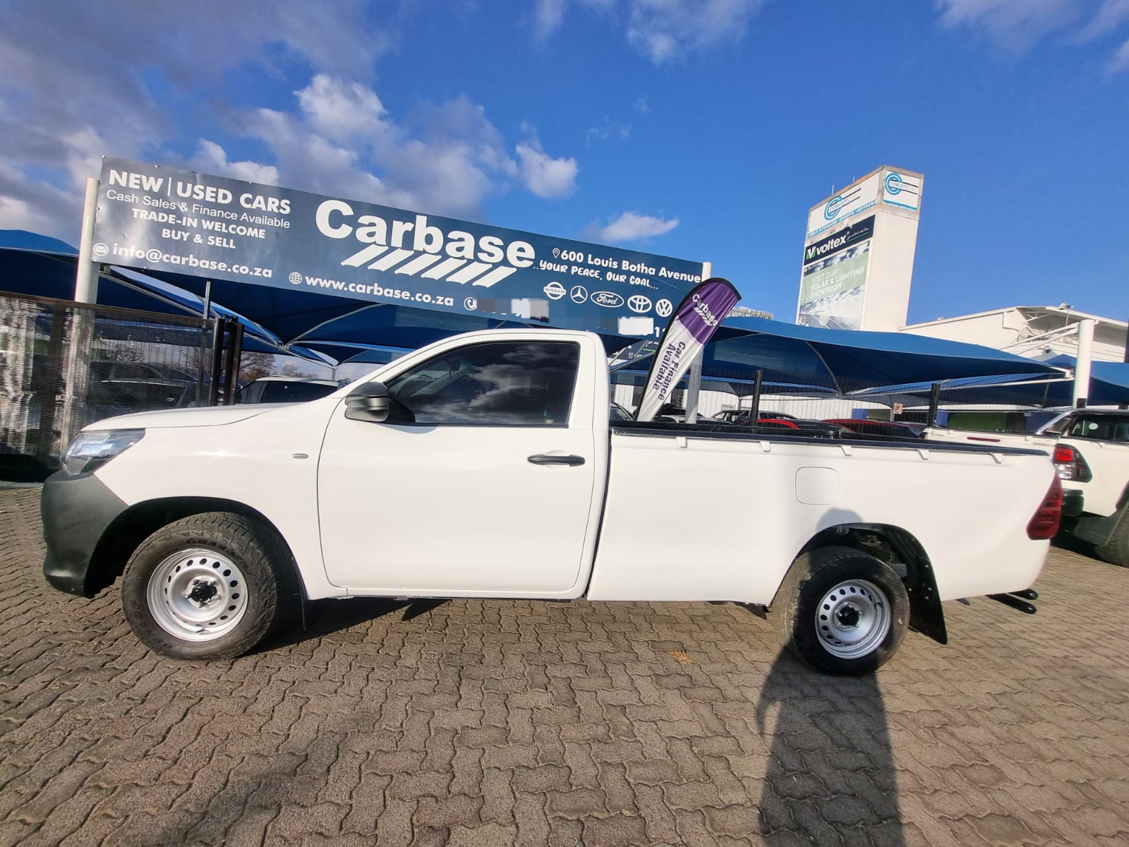 
								2023 Toyota Hilux 2.4 GD Single Cab Manual For Sale – R258,000 full									