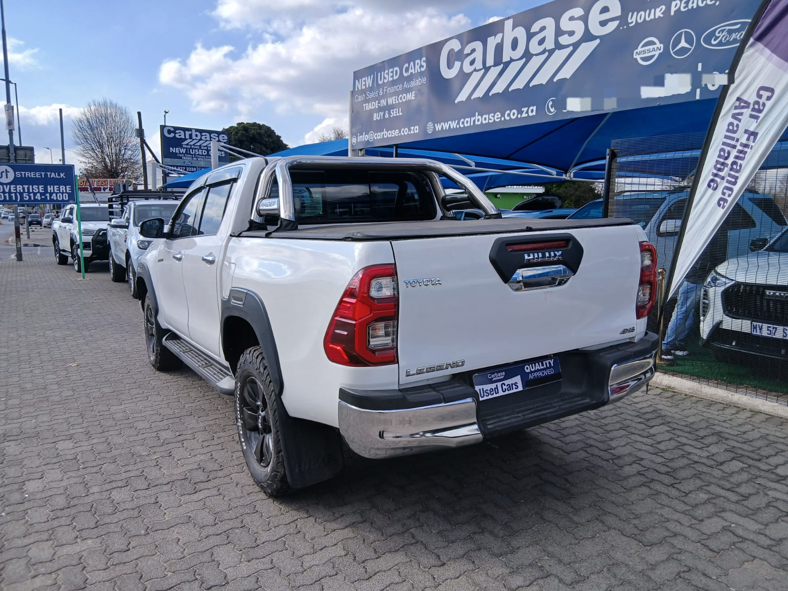 
								2016 Toyota Hilux 2.8 GD-6 Raider 4×4 Double Cab Manual For Sale – R350,000 full									