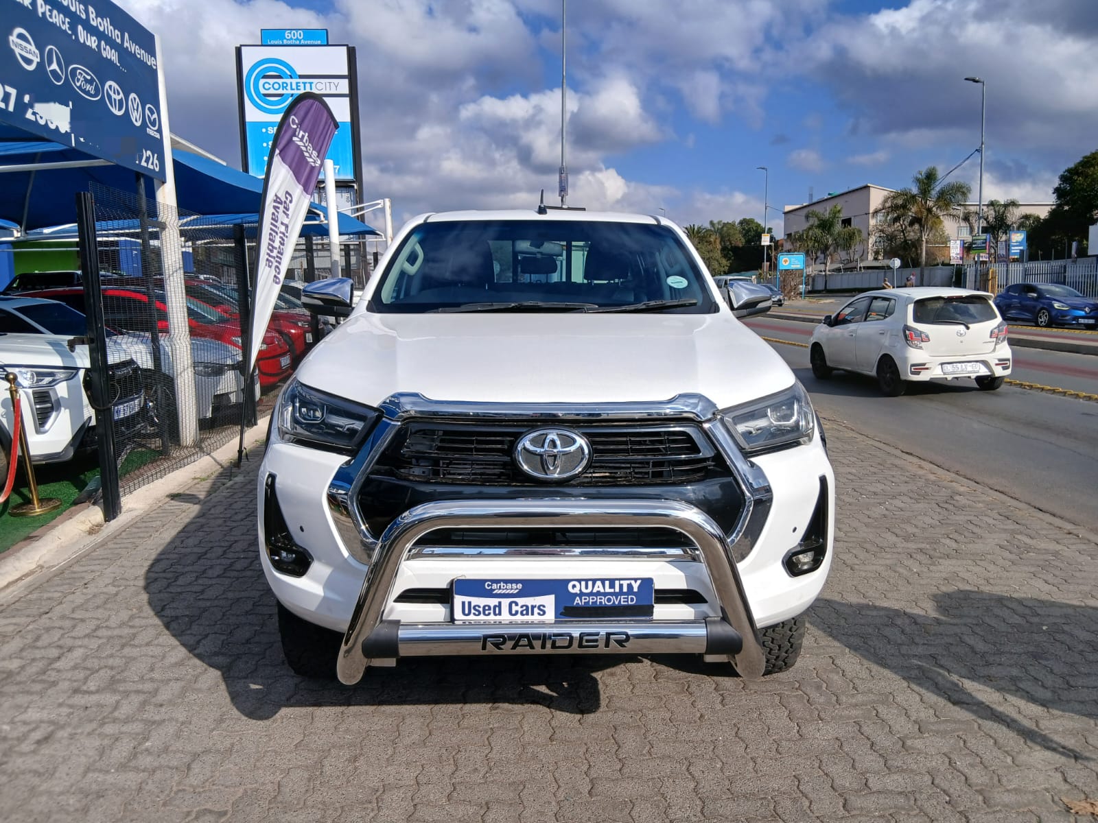 
								2016 Toyota Hilux 2.8 GD-6 Raider 4×4 Double Cab Manual For Sale – R350,000 full									