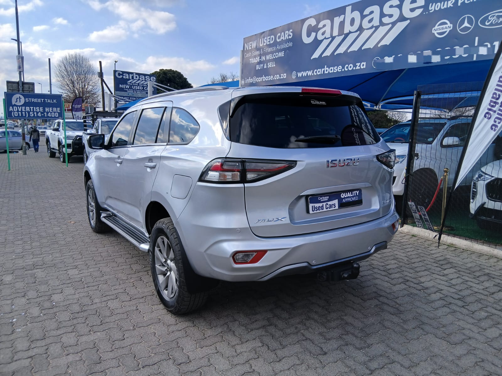
								2023 Isuzu MU-X 3.0 TD LS 4×4 Automatic For Sale – R530,000 full									