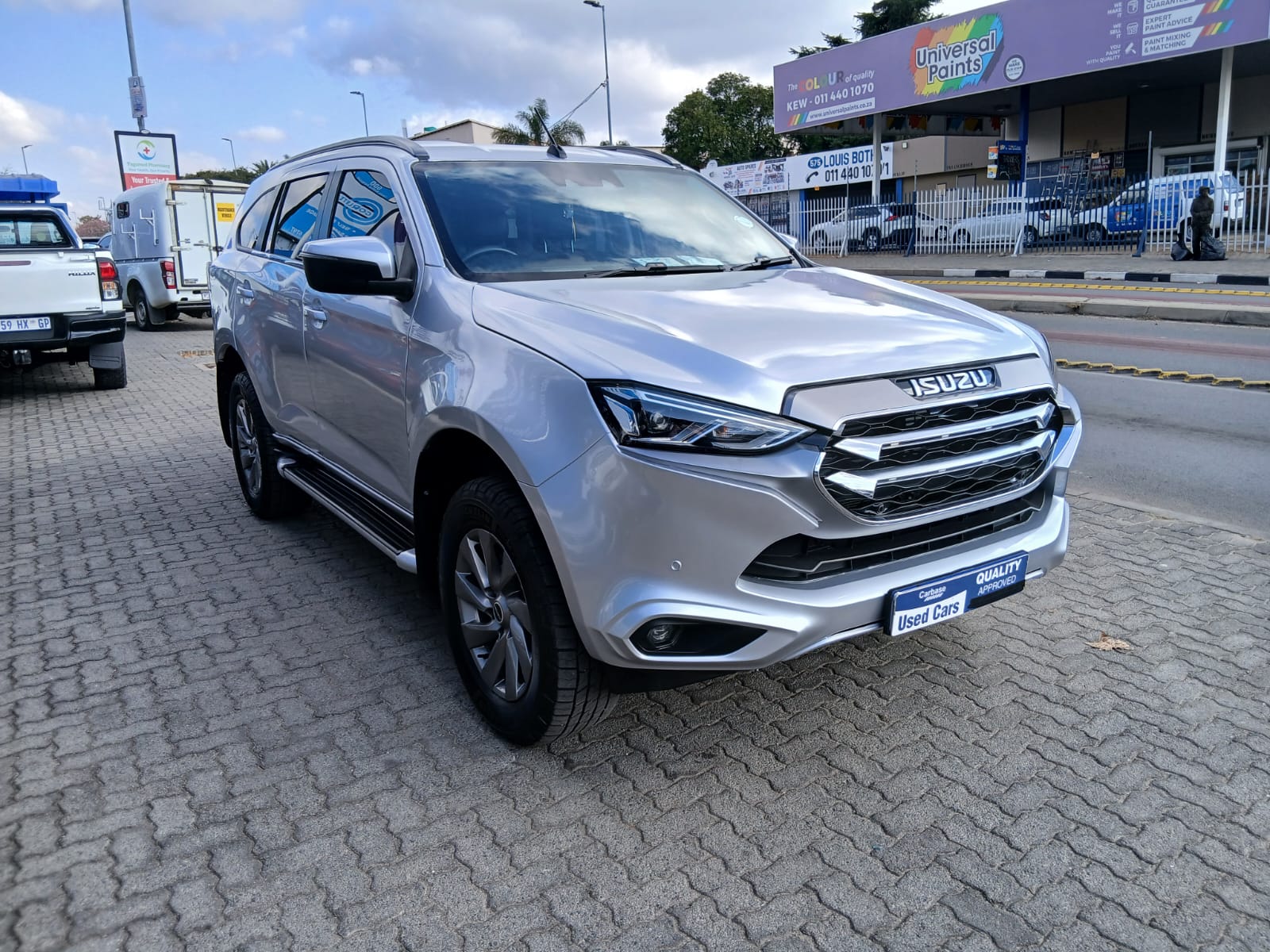
								2023 Isuzu MU-X 3.0 TD LS 4×4 Automatic For Sale – R530,000 full									